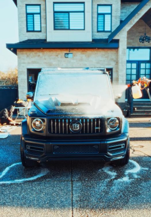 G-Wagon foam wash front view